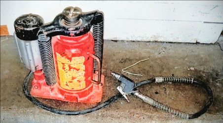 Air/ hydraulic 20 ton bottle jack/ Gato hidraulico botella de 20 toneladas para fundacion