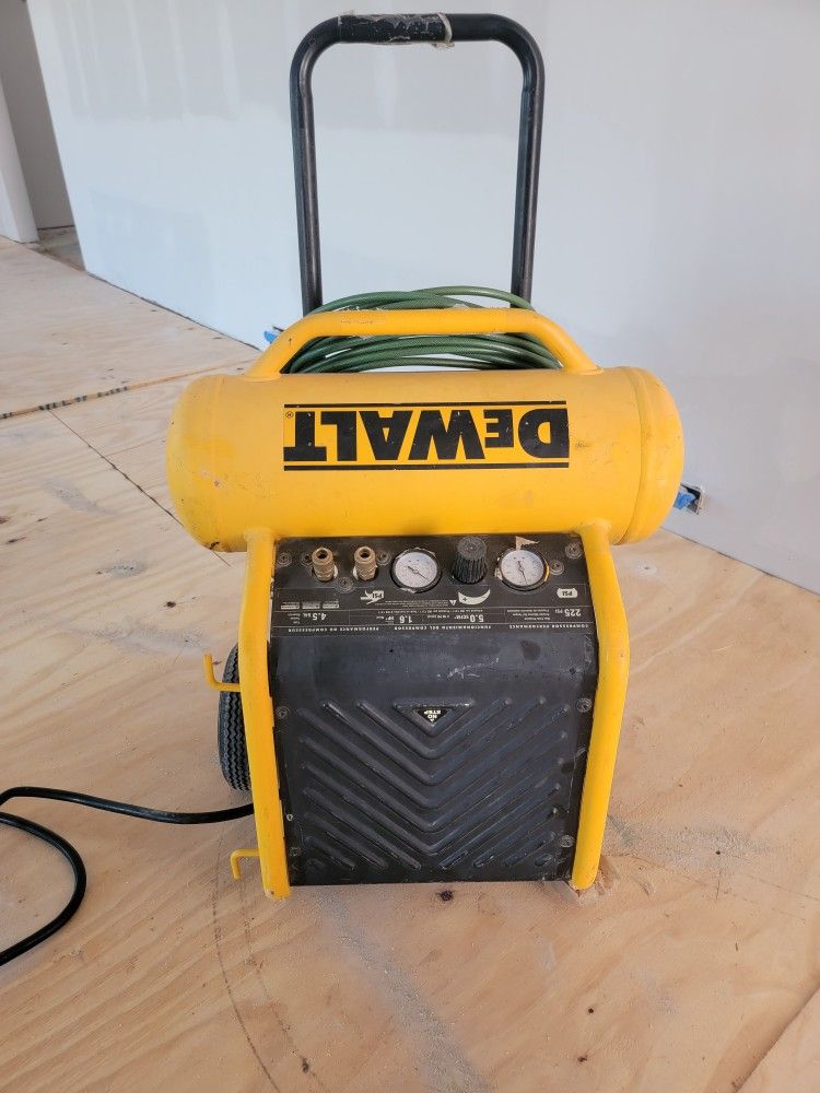 Dewalt Compressor