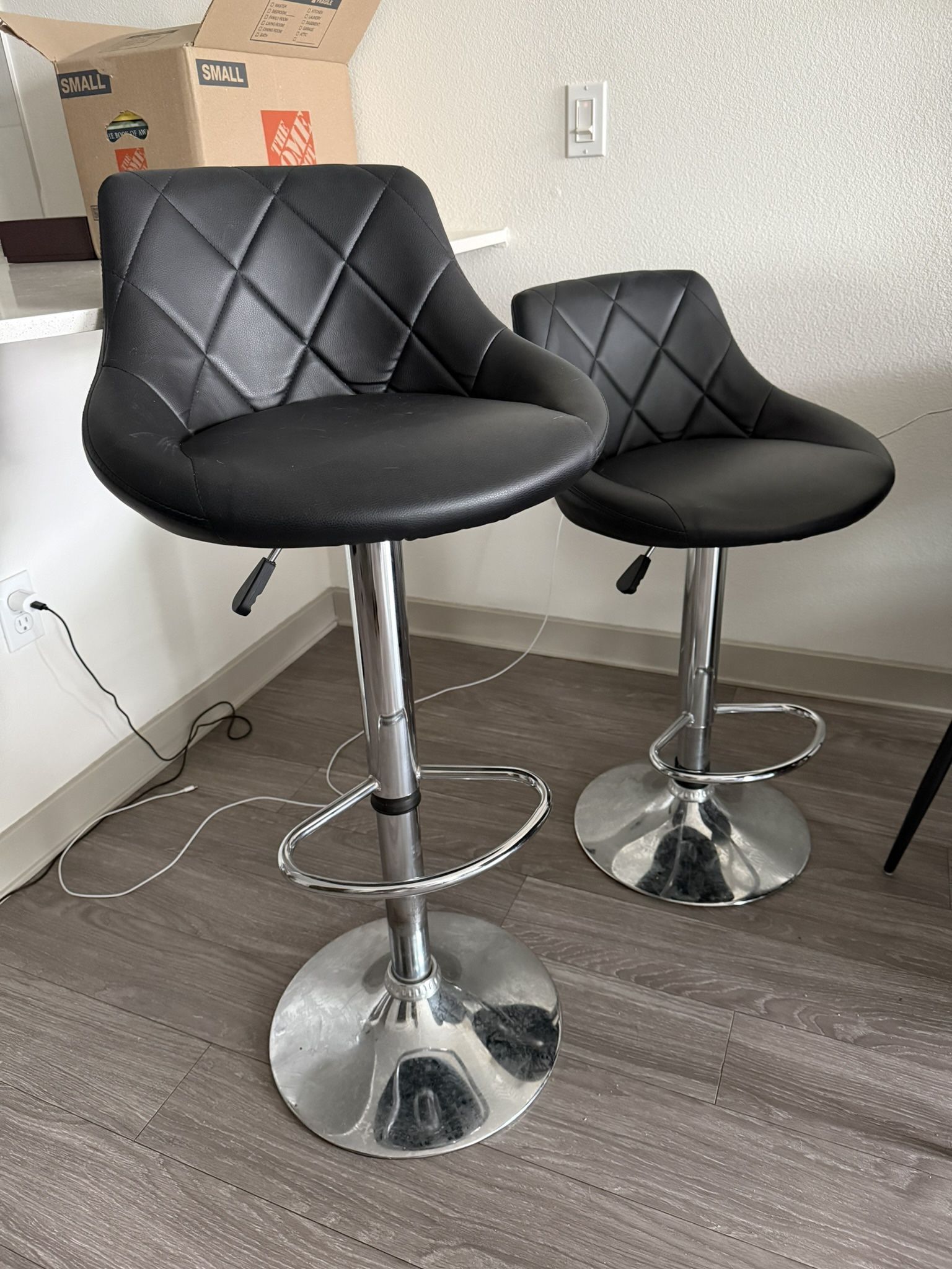 MOVING SALE BAR STOOLS