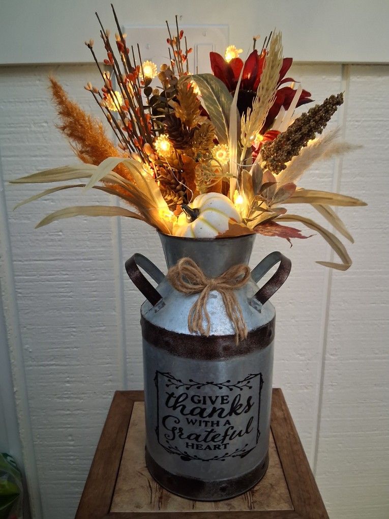 Beautiful Fall/Thanksgiving Floral Arrangement