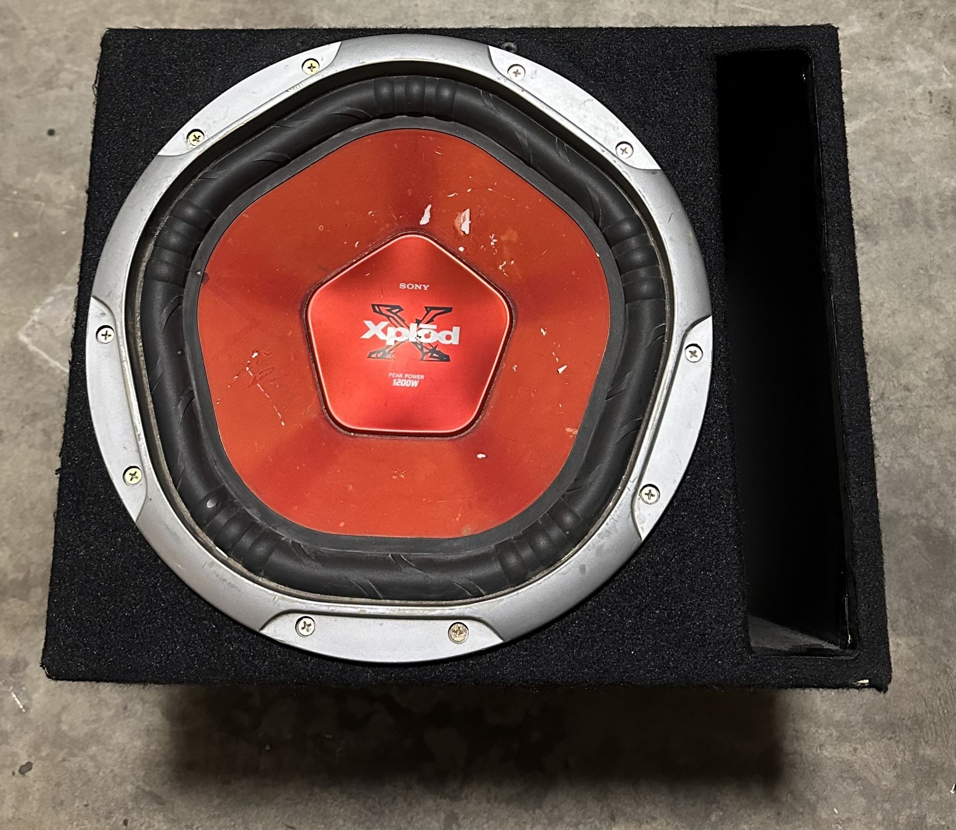 Sony xplod on sale subwoofer 12 inch