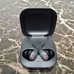 Beats Fit pro (SERIOUS BUYERS ONLY)