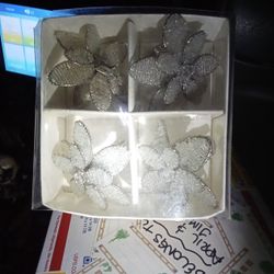 BEADED CLEAR FLOWER NAPKIN RINGS HOLDERS 