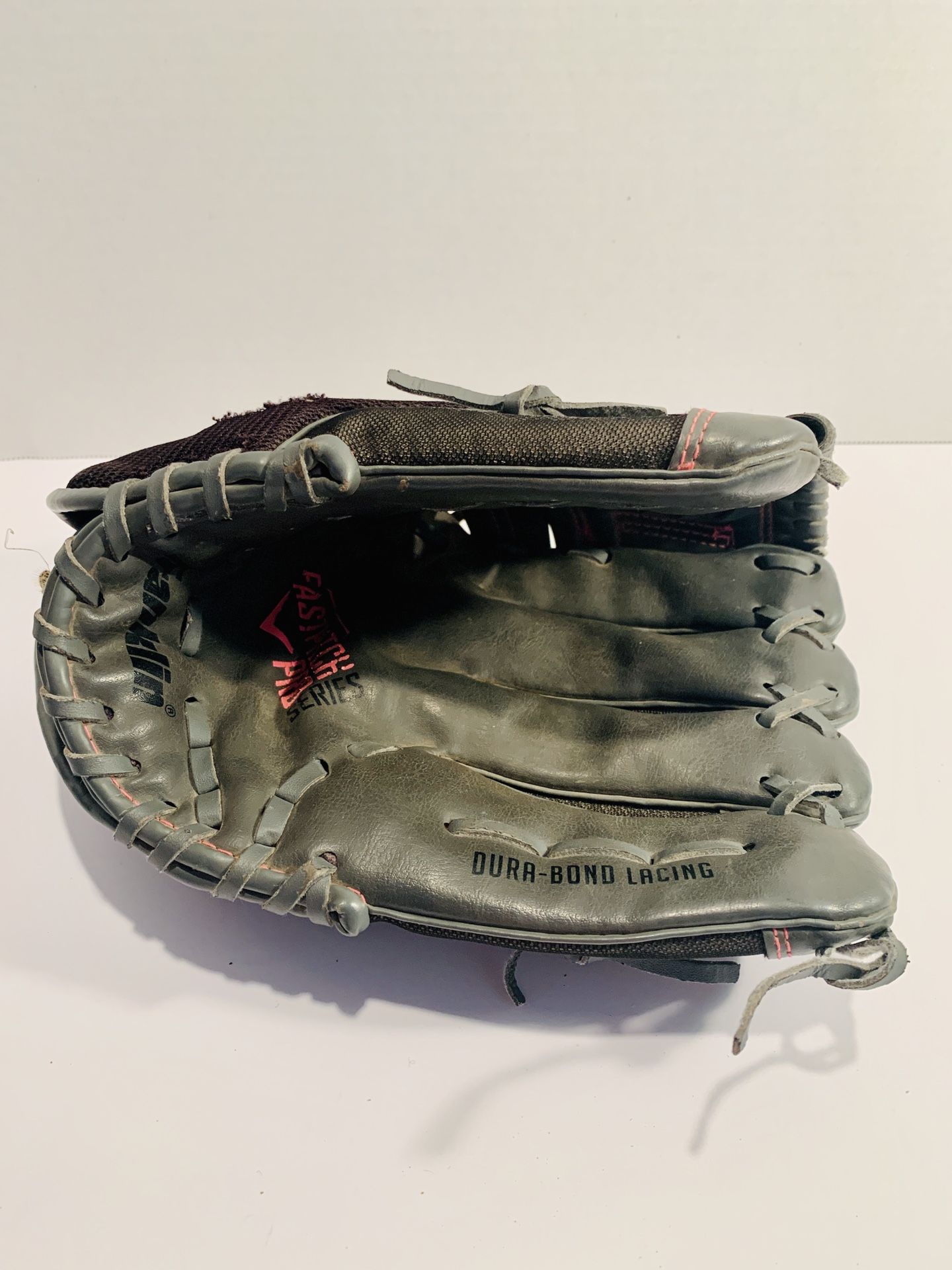 Franklin 11” Fastpitch Softball Glove - left hand