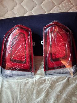 2011–2014 Chrysler 300 Aftermarket LED Tail Light Set (L+R)
 *New in plastic*