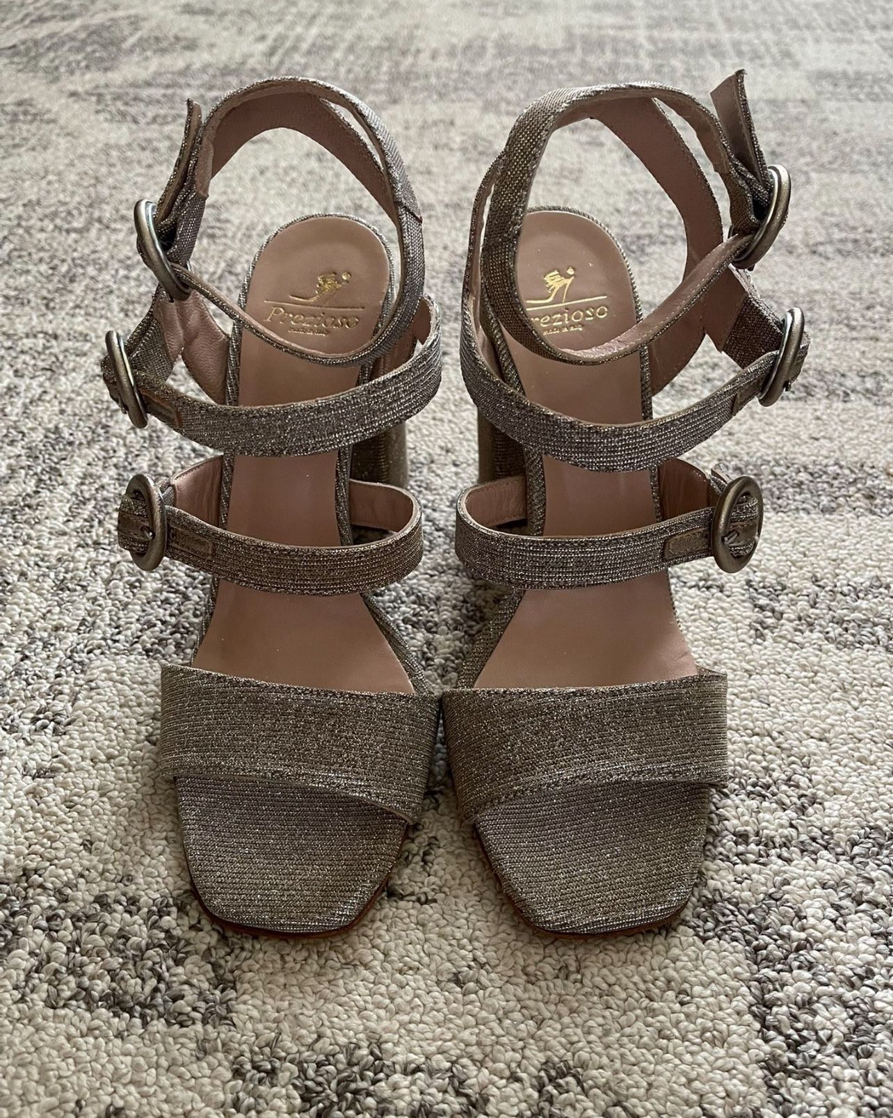 New Prezioso metallic block-heel sandals with multiple buckle straps Size 7