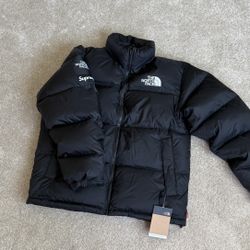 Supreme The North Face Split Nupste Jacket