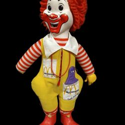 1978 RONALD McDONALD Doll Hasbro 21" & Grimace.

Normal wear. Missing one hand.