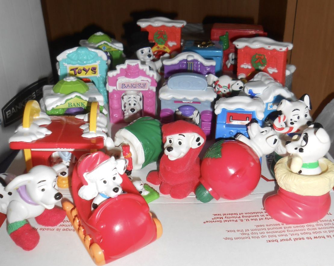 DISNEY DALMATIAN CHRISTMAS HOLIDAY CITY