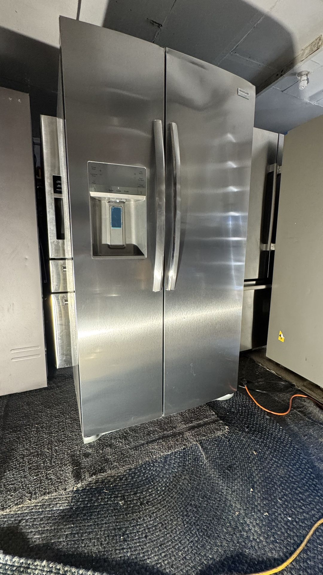 refrigerator Frigidaire