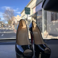 Christian Louboutin Women’s Heel Size 4.5