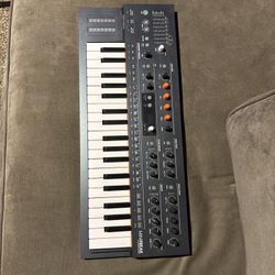 Arturia Microfreak