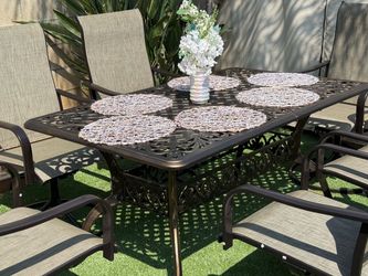 Patio set outdoor dining set new in the box