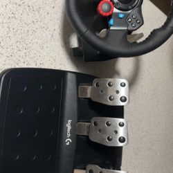 Logitech G29 Driving Force Racing Wheel and Floor Pedals, Real Force Feedback, Leather Steering Wheel Cover for PS5, PS4, PC, Mac