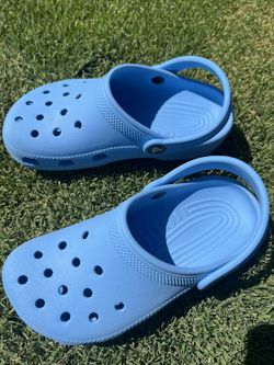 Kids Youth Size 2 Blue Crocs ! Like New! 