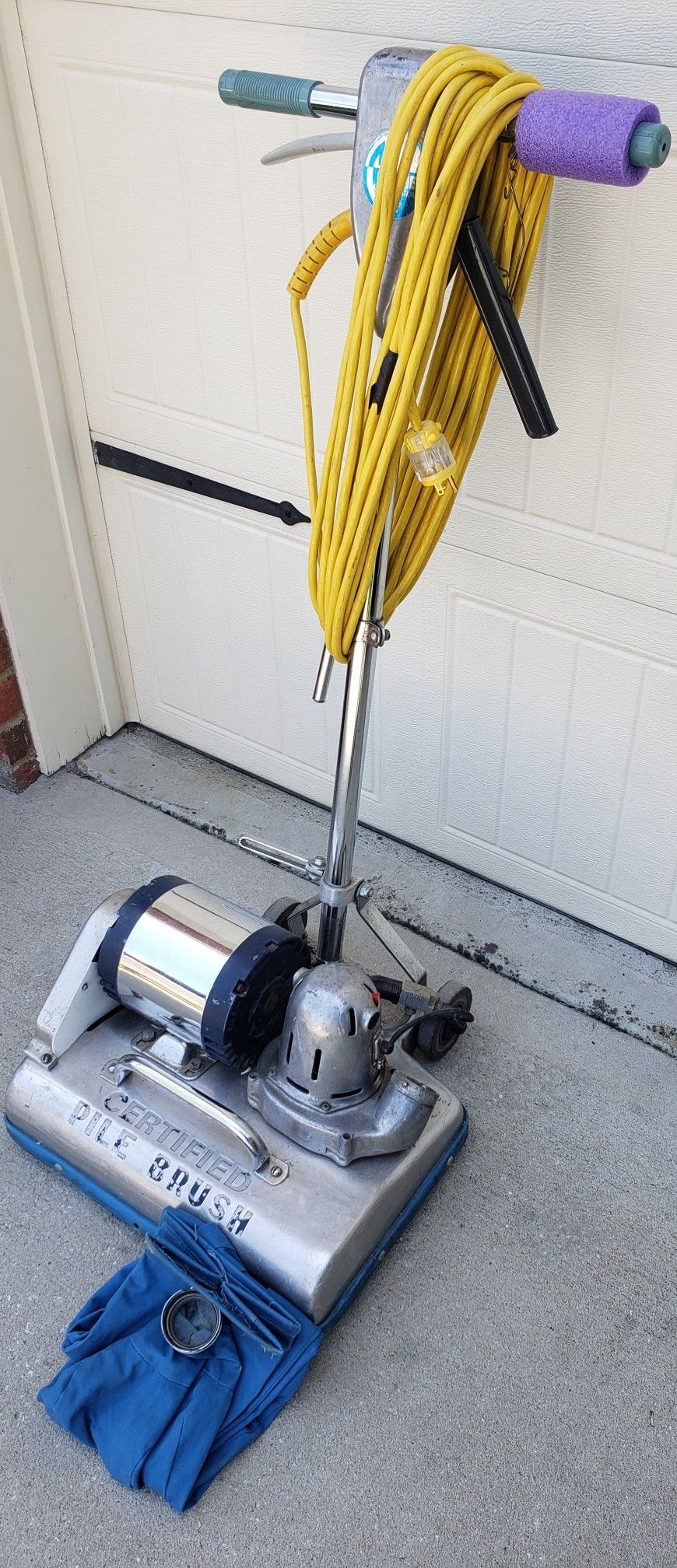 CARPET PILE LIFTER (Certified)