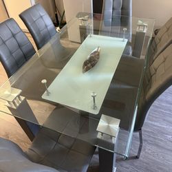 Dinning Table 