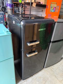 New 3.5 cuft Fridge and Freezer