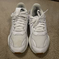 Men's Puma Running Shoes - Size 11