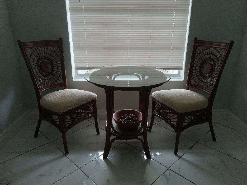 Dinette/Kitchenette Table And 2 Chairs