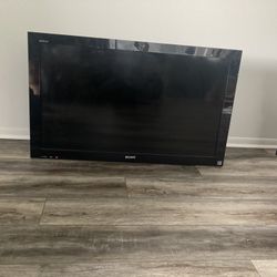 40” Sony TV