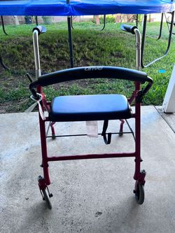 Drive Medical Rolling Walker with Seat
