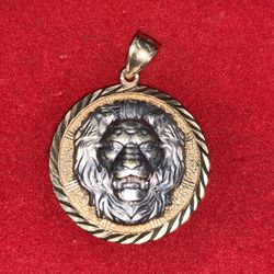 10k Two Sided Pendant 