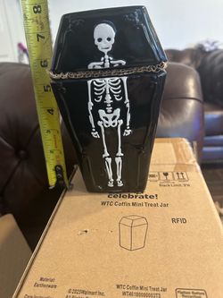 Mini treat jar