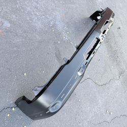 03 to 06 Chevy Silverado Black Front Metal Bumper