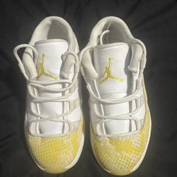 Kids Jordan Sneakers