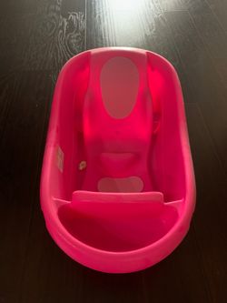 Pink infant bathtub