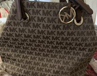 Michael Kors Large Signature Fabric Tote