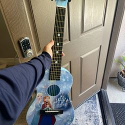 Girls toy guitar 