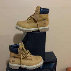 mens timberland boots  brand new size 10.5 