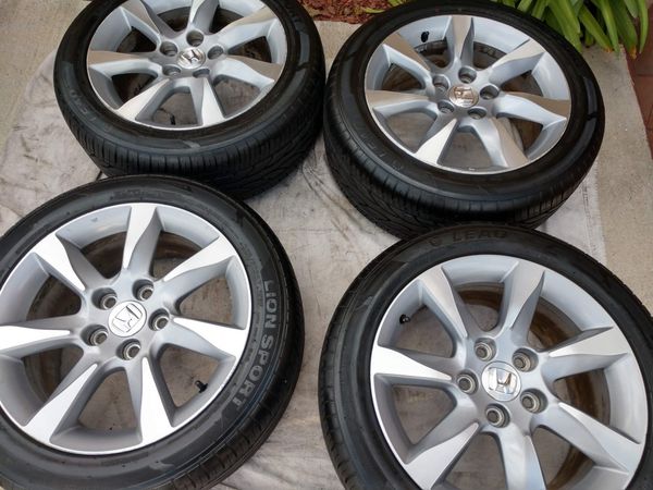 17 Honda Acura Wheels 5x120 Bolt Pattern Tires Like New For Sale In Gardena Ca Offerup