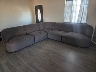 Couch/Sectional