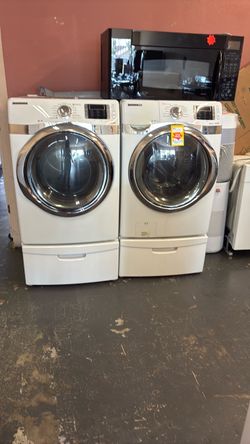 Nice like new Samsung washer and gas dryer