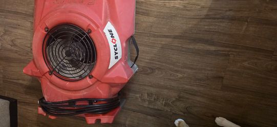 Syclone air mover low profile