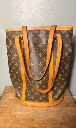 Authentic Louis Vuitton GM Coated Canvas Shoulder Bag