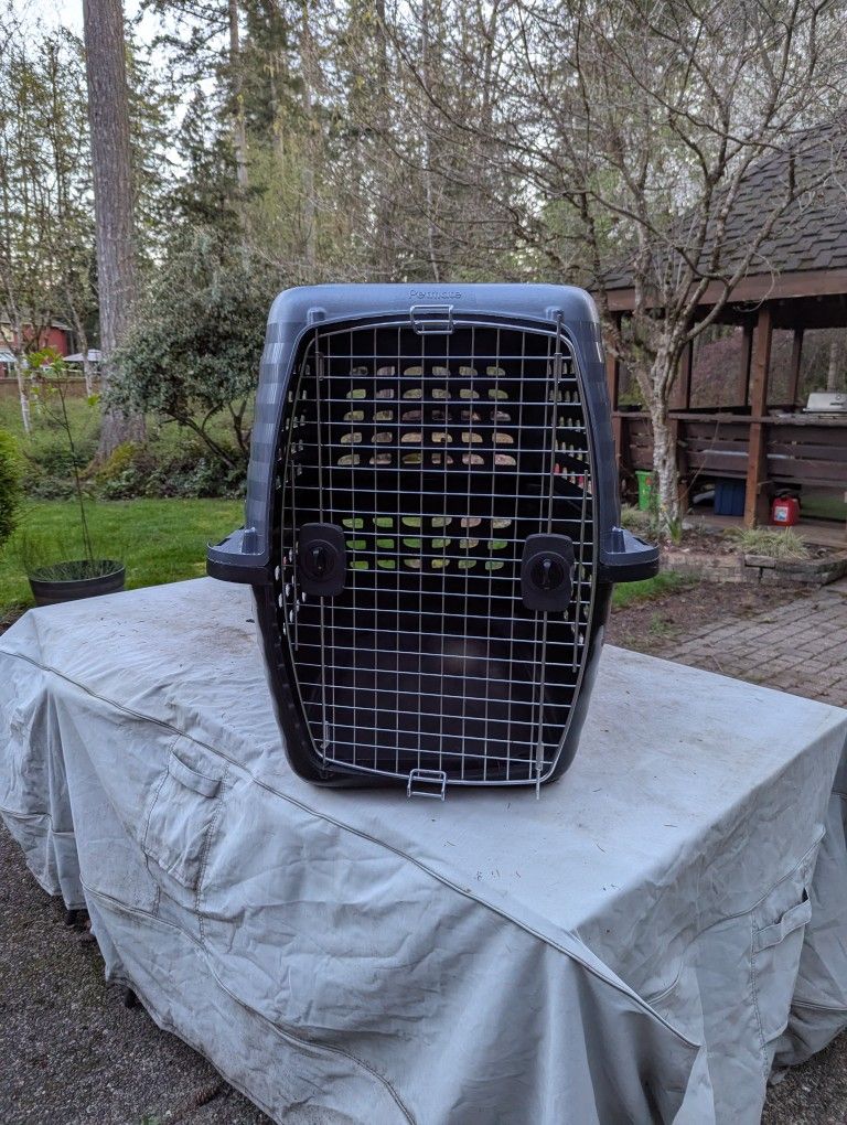 Petmate Dog Kennel