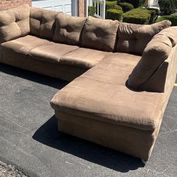 Beige/Brown Sectional Couch Set 