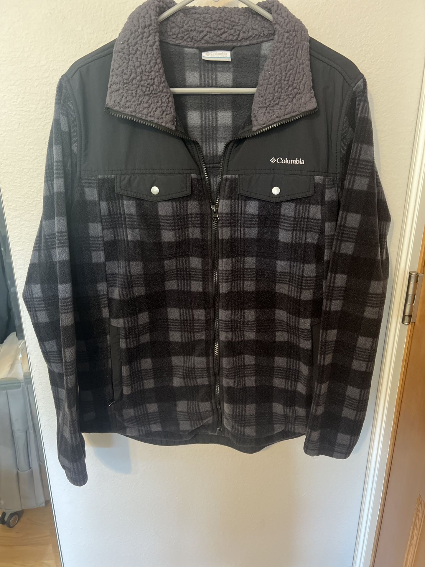 Columbia Zip Up Sweatshirt