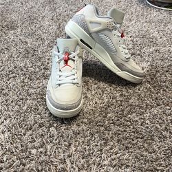 Jordan Spizike low coconut milk size 10