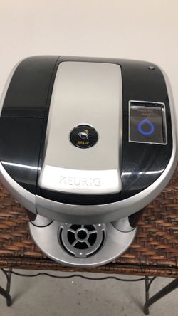 KEURIG Coffee machine almost brand new