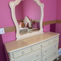 Girls Twin Bed+Mattress And Base+Dresser+ Nightstand