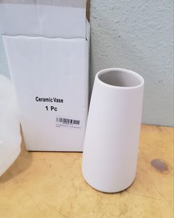 White ceramic flower vase