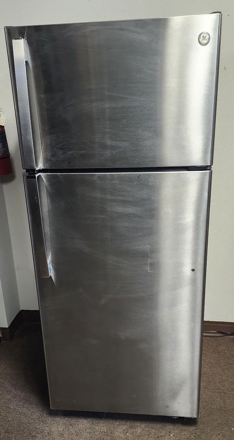 GE 18 Cu Ft Stainless Steel Refrigerator 2023 Model Fridge