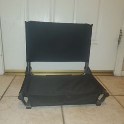 Bleacher foldable seat chair