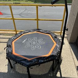 Trampoline 