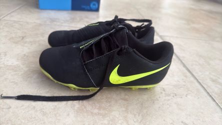 Kids Nike Phantom Venom Soccer Cleats Size 12.5C Black/Volt